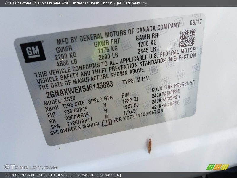 Iridescent Pearl Tricoat / Jet Black/­Brandy 2018 Chevrolet Equinox Premier AWD
