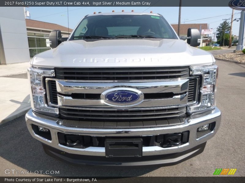 Ingot Silver / Medium Earth Gray 2017 Ford F250 Super Duty XLT Crew Cab 4x4