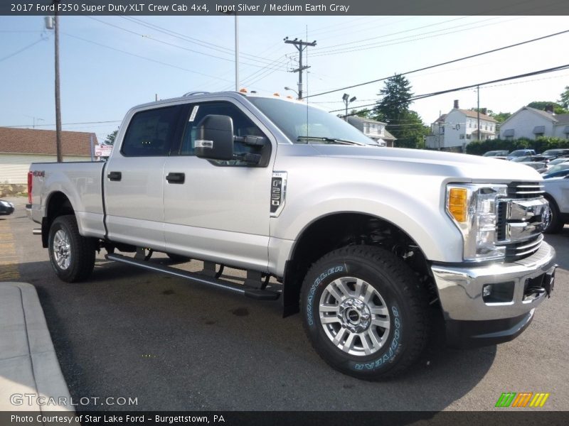 Ingot Silver / Medium Earth Gray 2017 Ford F250 Super Duty XLT Crew Cab 4x4