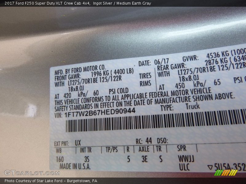 Ingot Silver / Medium Earth Gray 2017 Ford F250 Super Duty XLT Crew Cab 4x4
