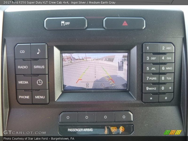 Ingot Silver / Medium Earth Gray 2017 Ford F250 Super Duty XLT Crew Cab 4x4