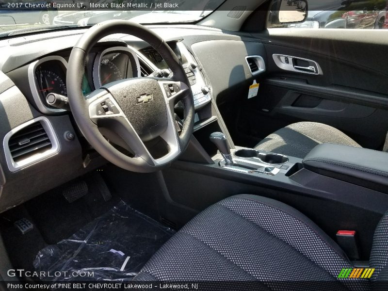 Mosaic Black Metallic / Jet Black 2017 Chevrolet Equinox LT