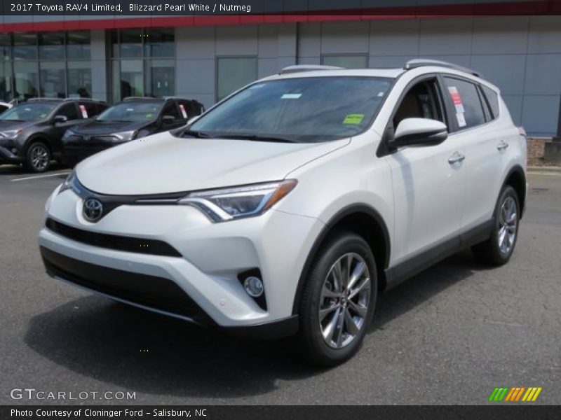 Front 3/4 View of 2017 RAV4 Limited