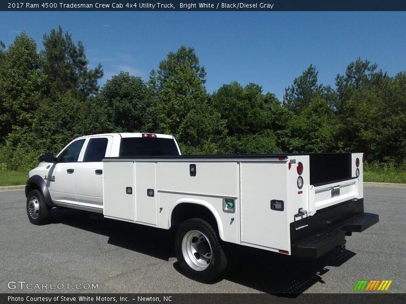 Bright White / Black/Diesel Gray 2017 Ram 4500 Tradesman Crew Cab 4x4 Utility Truck