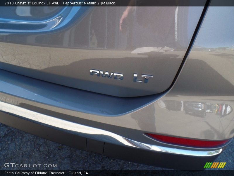Pepperdust Metallic / Jet Black 2018 Chevrolet Equinox LT AWD