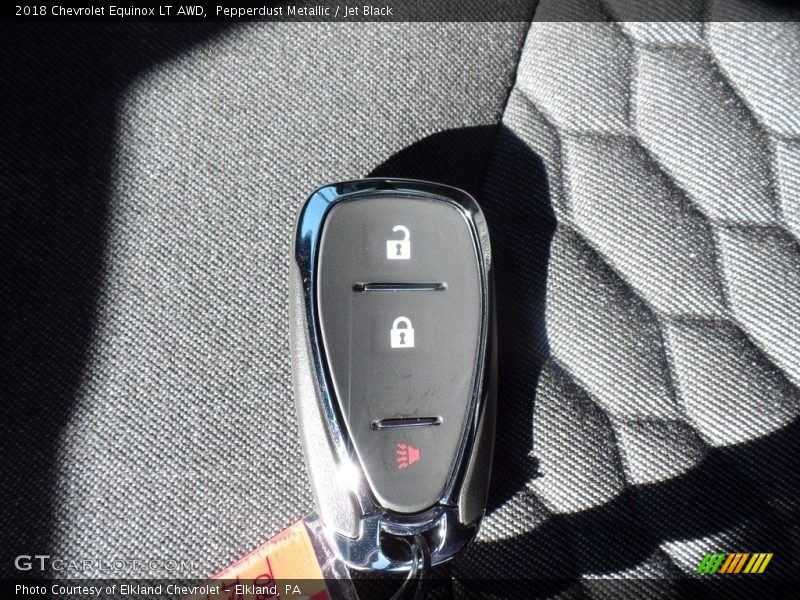 Pepperdust Metallic / Jet Black 2018 Chevrolet Equinox LT AWD
