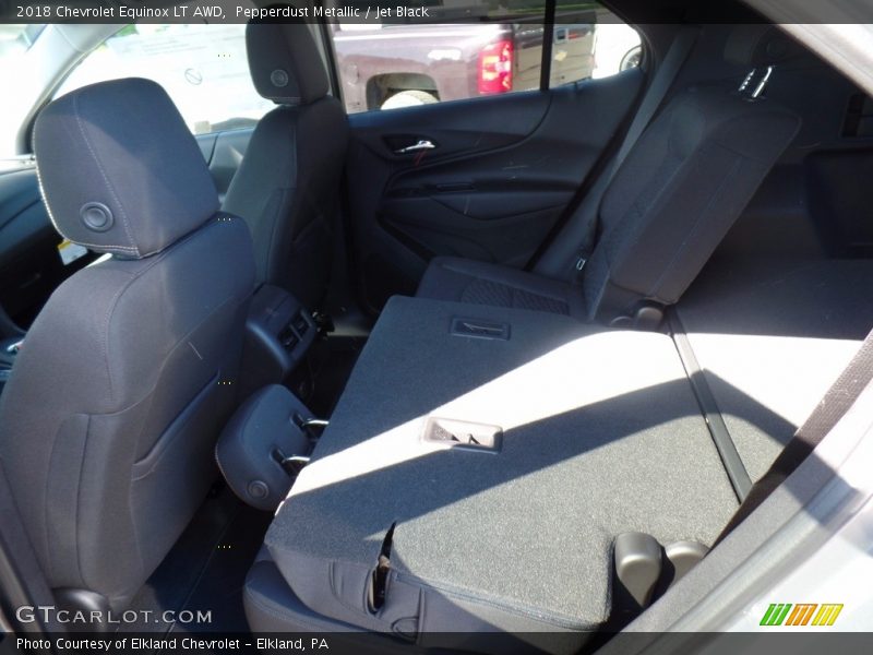 Pepperdust Metallic / Jet Black 2018 Chevrolet Equinox LT AWD