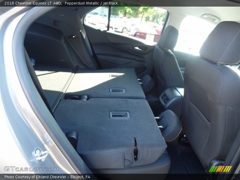 Pepperdust Metallic / Jet Black 2018 Chevrolet Equinox LT AWD