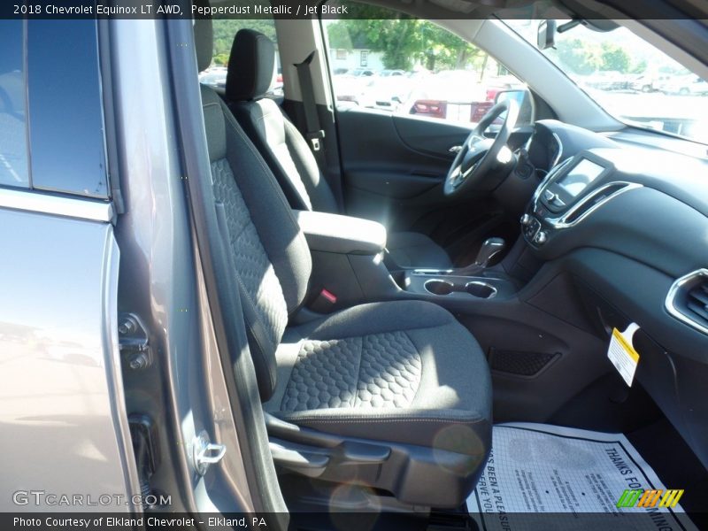 Pepperdust Metallic / Jet Black 2018 Chevrolet Equinox LT AWD