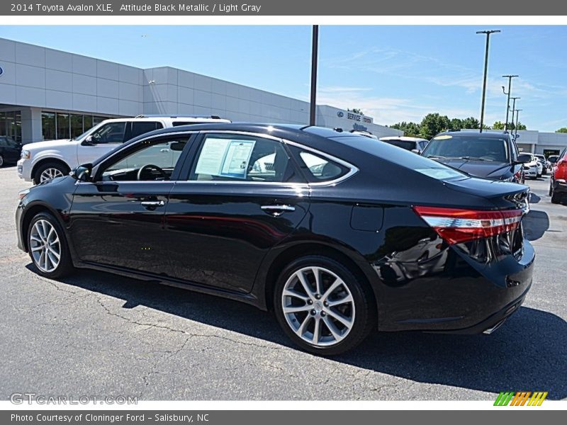 Attitude Black Metallic / Light Gray 2014 Toyota Avalon XLE