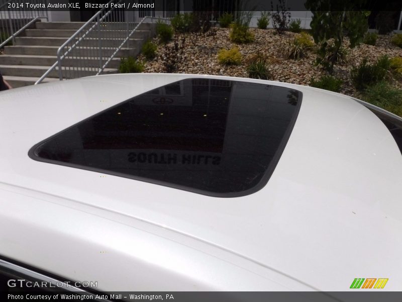 Blizzard Pearl / Almond 2014 Toyota Avalon XLE