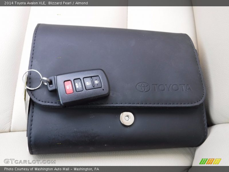 Blizzard Pearl / Almond 2014 Toyota Avalon XLE