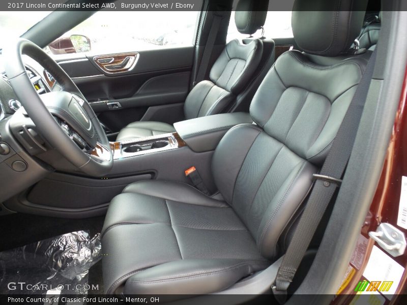 Front Seat of 2017 Continental Select AWD