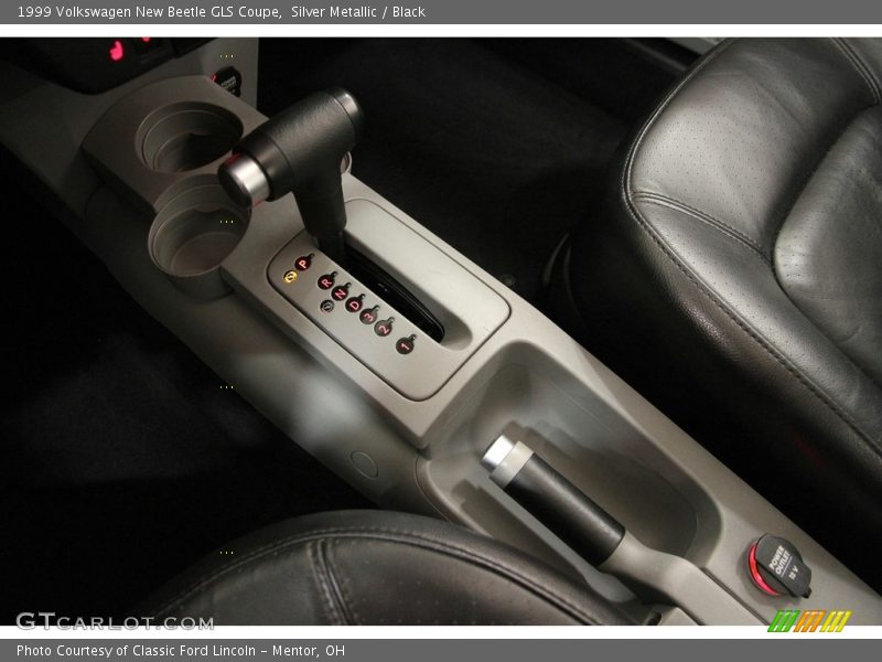 Silver Metallic / Black 1999 Volkswagen New Beetle GLS Coupe