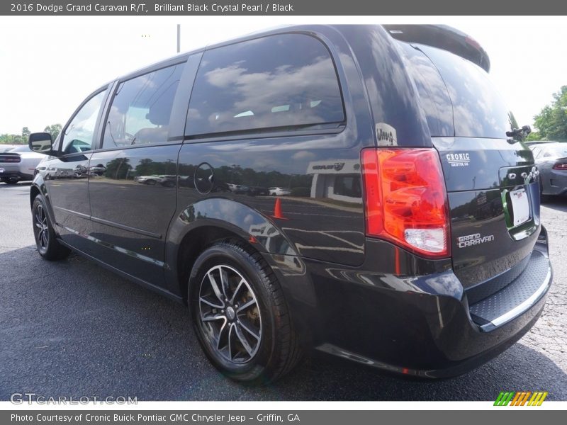 Brilliant Black Crystal Pearl / Black 2016 Dodge Grand Caravan R/T