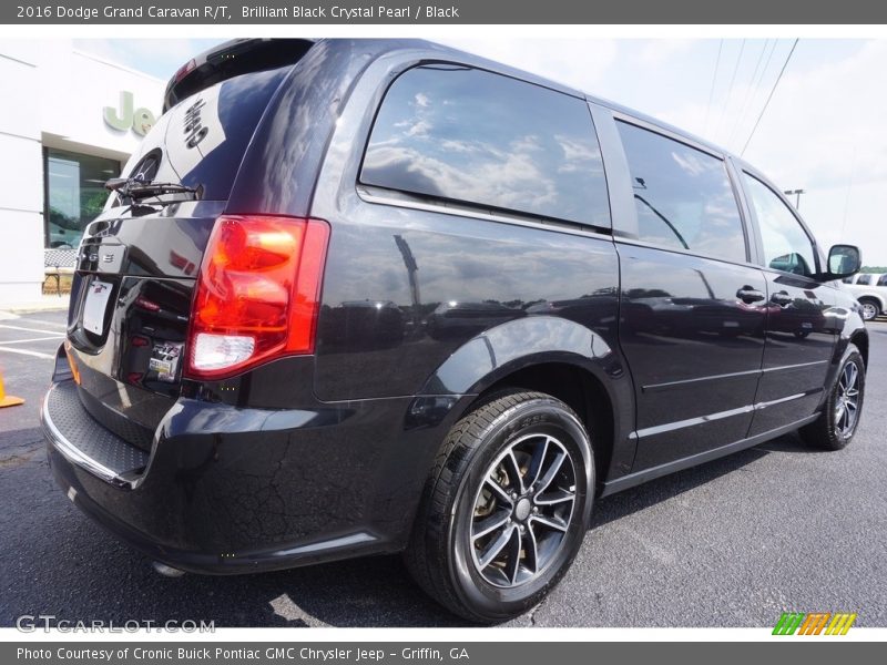 Brilliant Black Crystal Pearl / Black 2016 Dodge Grand Caravan R/T