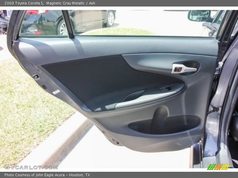 Magnetic Gray Metallic / Ash 2009 Toyota Corolla S