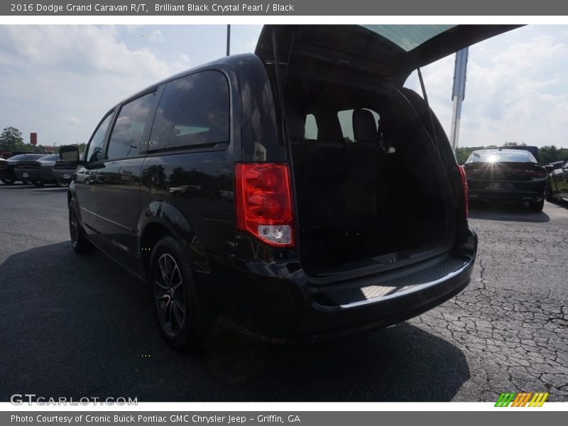 Brilliant Black Crystal Pearl / Black 2016 Dodge Grand Caravan R/T