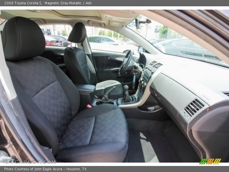 Magnetic Gray Metallic / Ash 2009 Toyota Corolla S