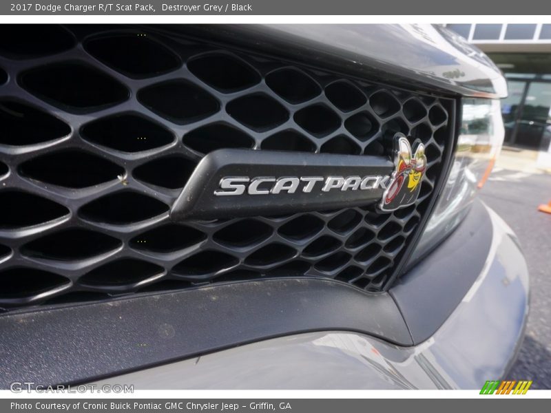 Destroyer Grey / Black 2017 Dodge Charger R/T Scat Pack