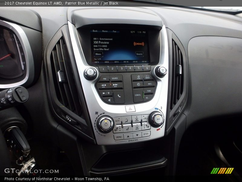 Patriot Blue Metallic / Jet Black 2017 Chevrolet Equinox LT AWD