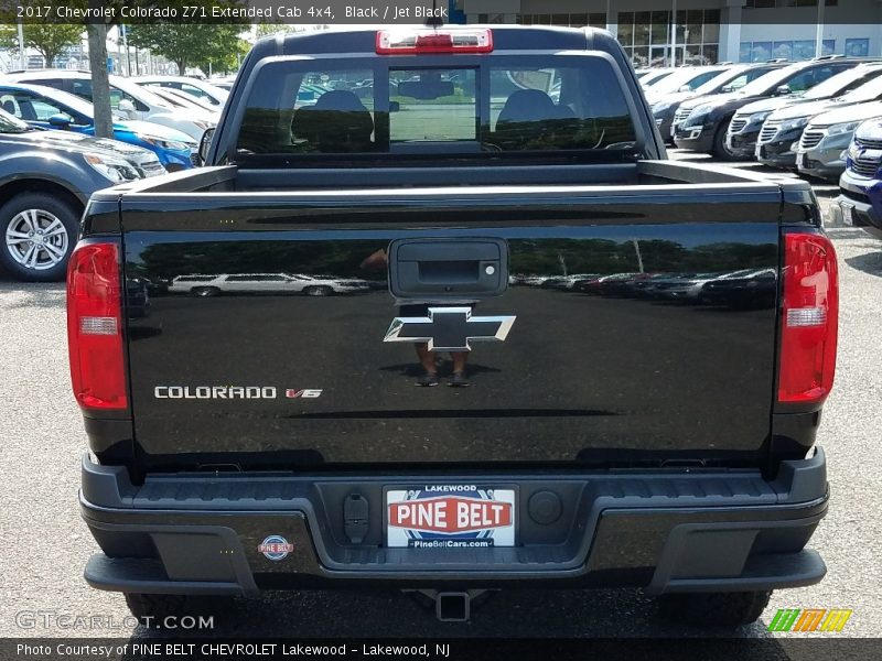 Black / Jet Black 2017 Chevrolet Colorado Z71 Extended Cab 4x4