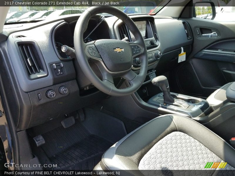Black / Jet Black 2017 Chevrolet Colorado Z71 Extended Cab 4x4