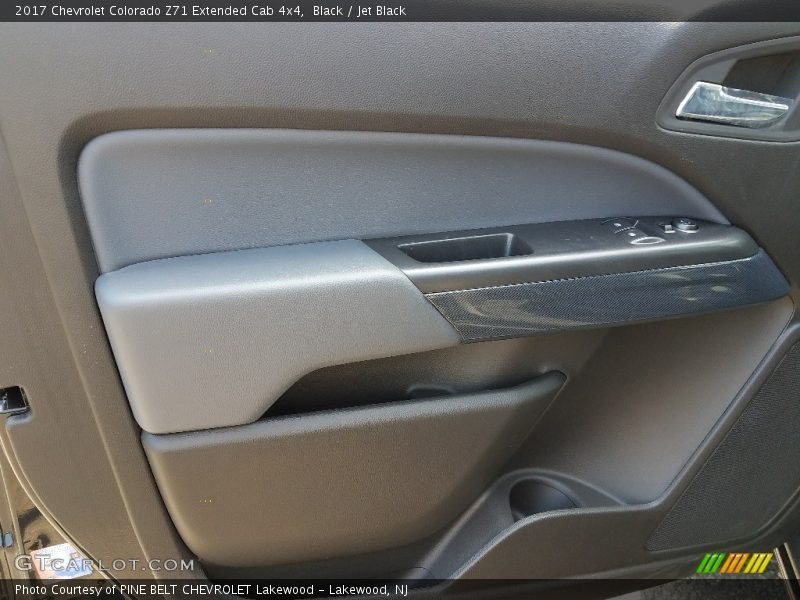 Black / Jet Black 2017 Chevrolet Colorado Z71 Extended Cab 4x4