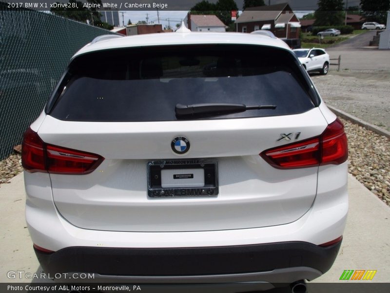 Alpine White / Canberra Beige 2017 BMW X1 xDrive28i