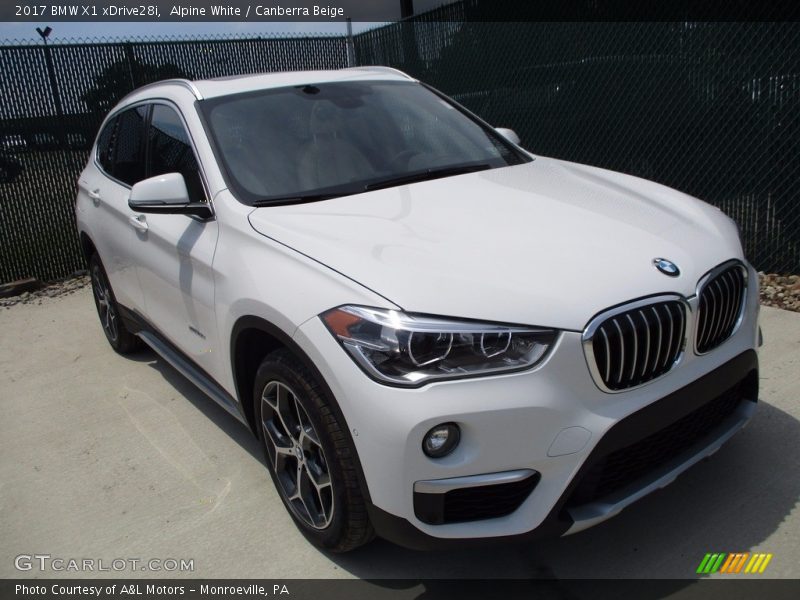 Alpine White / Canberra Beige 2017 BMW X1 xDrive28i