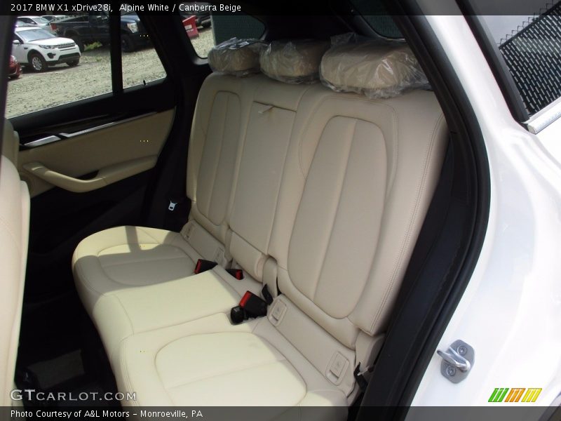 Alpine White / Canberra Beige 2017 BMW X1 xDrive28i