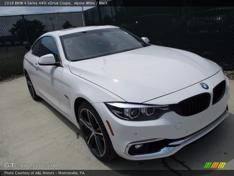 Alpine White / Black 2018 BMW 4 Series 440i xDrive Coupe