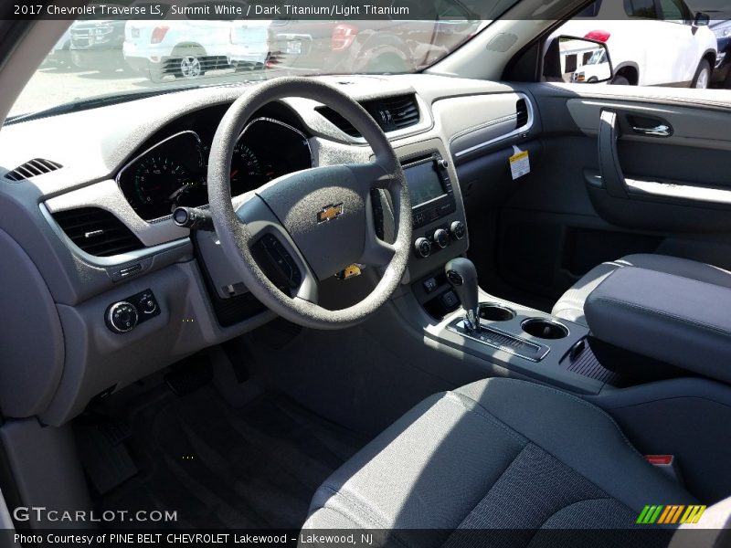 Summit White / Dark Titanium/Light Titanium 2017 Chevrolet Traverse LS