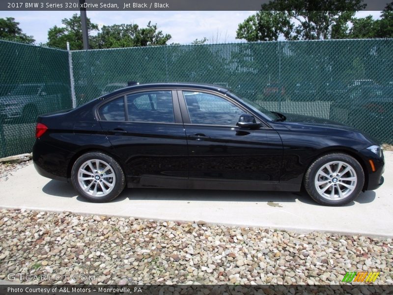 Jet Black / Black 2017 BMW 3 Series 320i xDrive Sedan