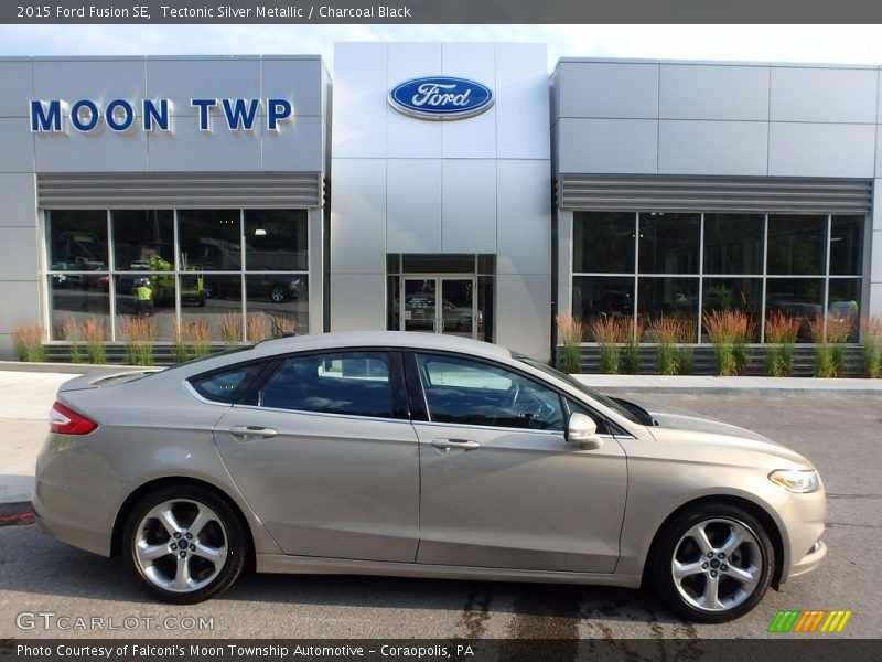Tectonic Silver Metallic / Charcoal Black 2015 Ford Fusion SE