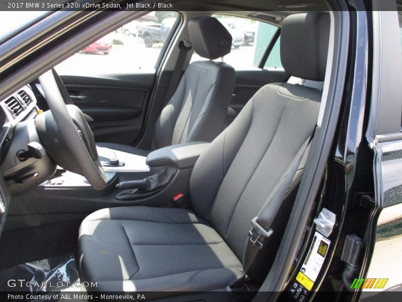 Jet Black / Black 2017 BMW 3 Series 320i xDrive Sedan