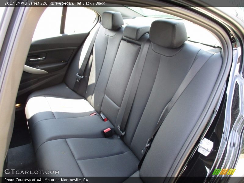 Jet Black / Black 2017 BMW 3 Series 320i xDrive Sedan