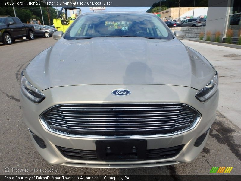 Tectonic Silver Metallic / Charcoal Black 2015 Ford Fusion SE