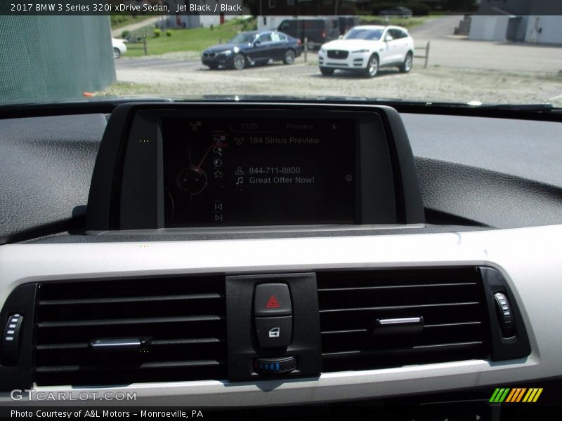 Jet Black / Black 2017 BMW 3 Series 320i xDrive Sedan