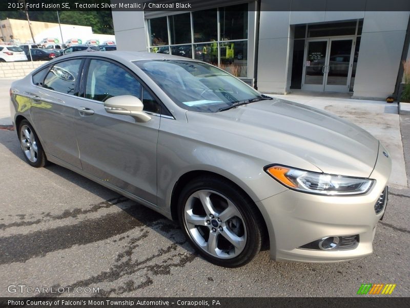 Tectonic Silver Metallic / Charcoal Black 2015 Ford Fusion SE
