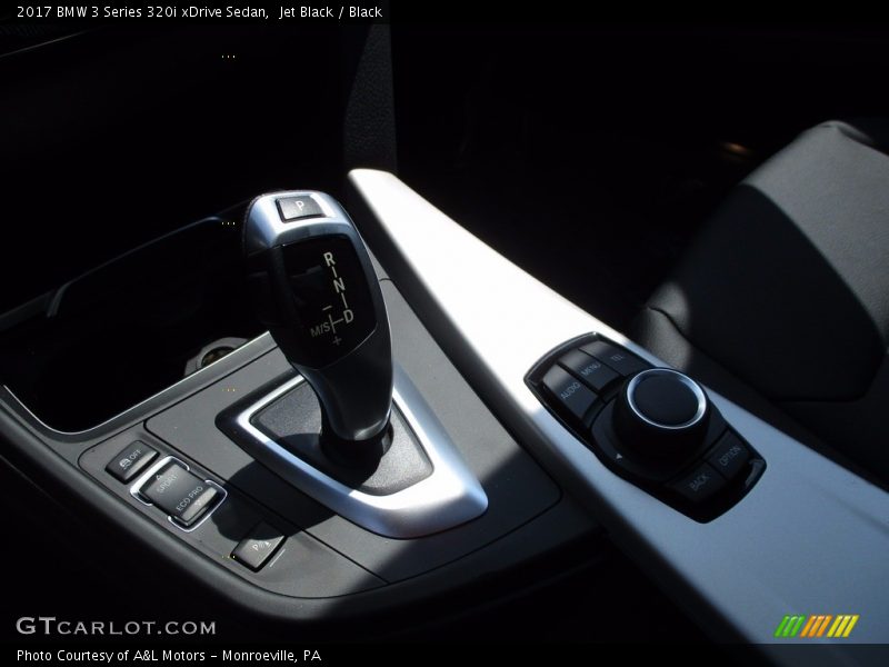 Jet Black / Black 2017 BMW 3 Series 320i xDrive Sedan