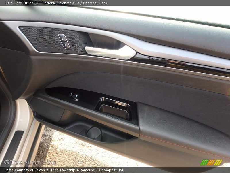 Tectonic Silver Metallic / Charcoal Black 2015 Ford Fusion SE