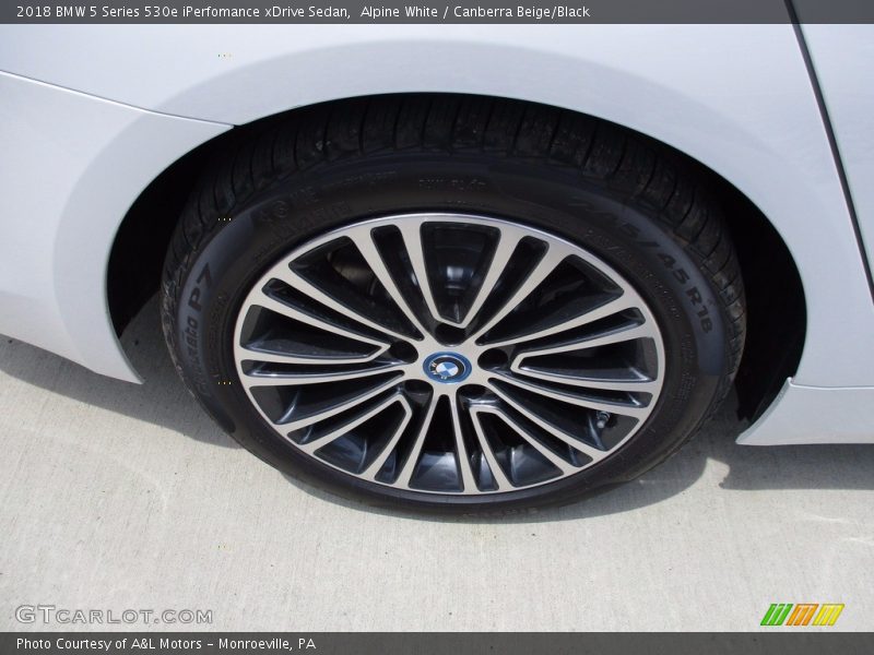 Alpine White / Canberra Beige/Black 2018 BMW 5 Series 530e iPerfomance xDrive Sedan