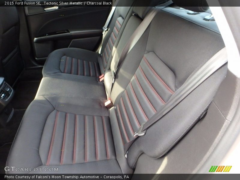 Tectonic Silver Metallic / Charcoal Black 2015 Ford Fusion SE