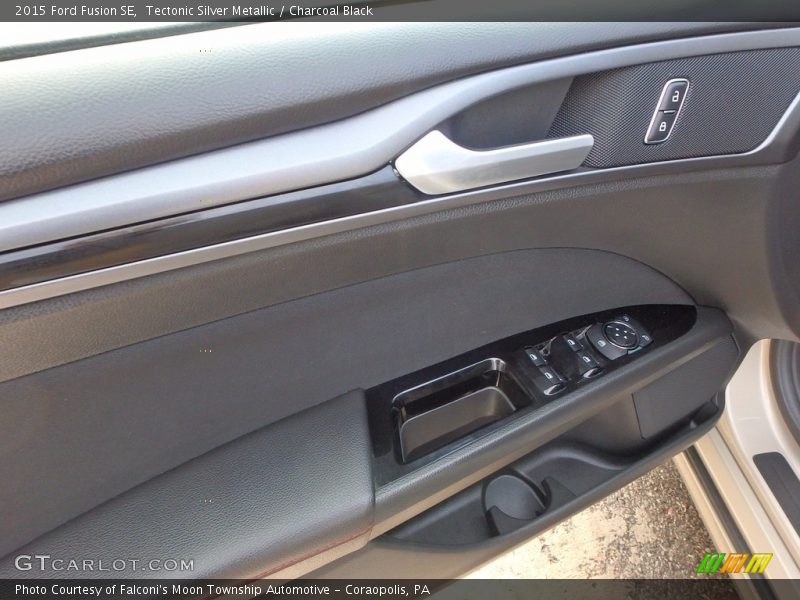 Tectonic Silver Metallic / Charcoal Black 2015 Ford Fusion SE