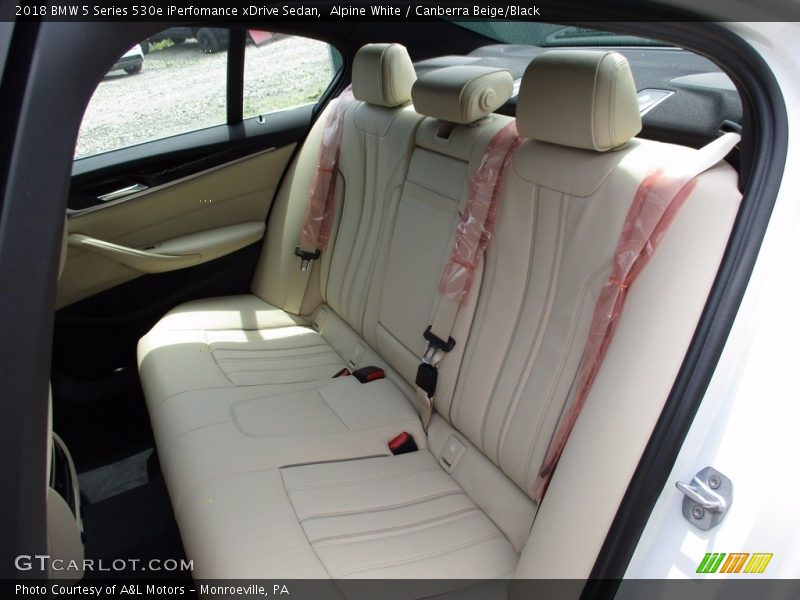 Rear Seat of 2018 5 Series 530e iPerfomance xDrive Sedan