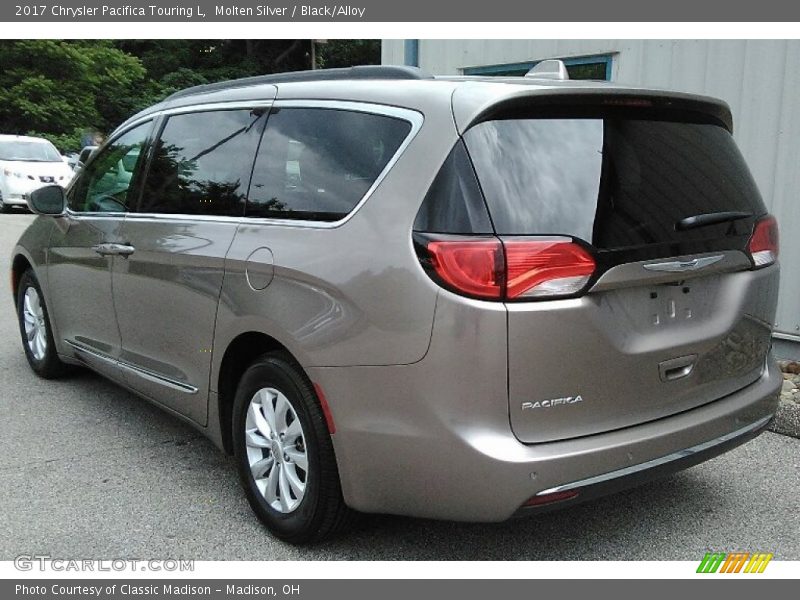 Molten Silver / Black/Alloy 2017 Chrysler Pacifica Touring L
