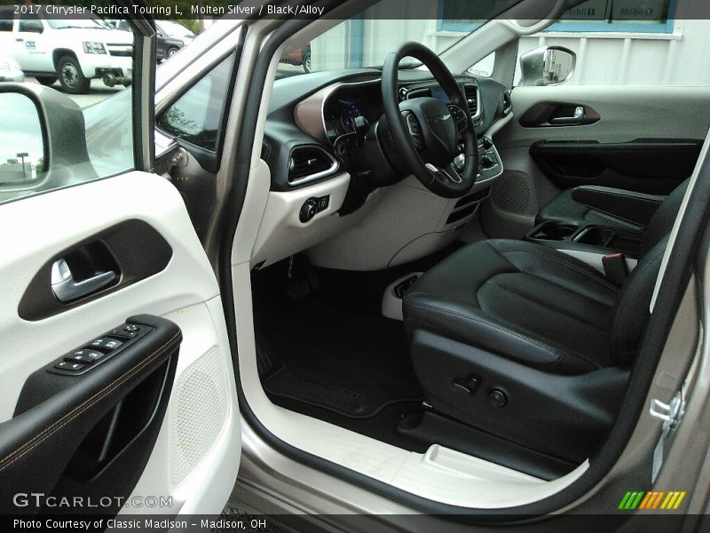 Molten Silver / Black/Alloy 2017 Chrysler Pacifica Touring L