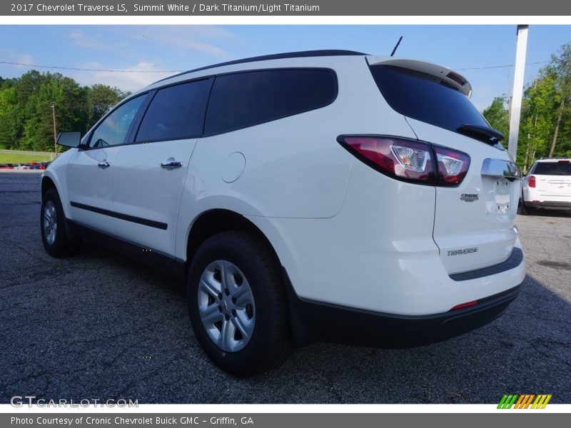 Summit White / Dark Titanium/Light Titanium 2017 Chevrolet Traverse LS