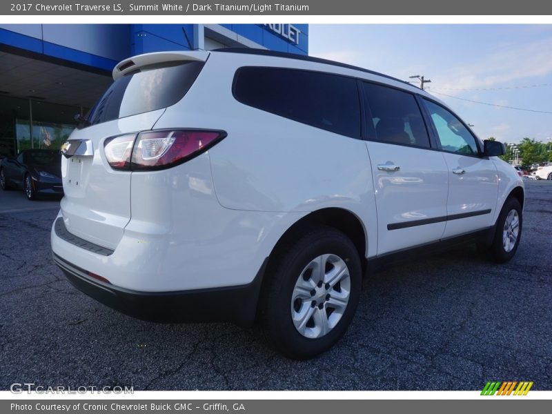 Summit White / Dark Titanium/Light Titanium 2017 Chevrolet Traverse LS